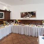Celina Niederrheinischer Hof 3*