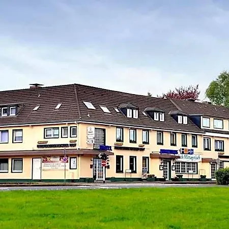 מלון Celina Niederrheinischer Hof 3*