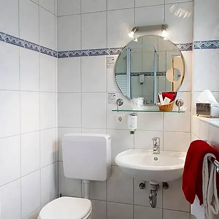 Celina Niederrheinischer Hof 3*