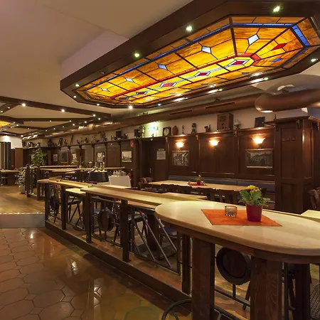 Hotel Celina Niederrheinischer Hof 3*