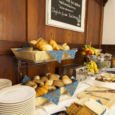 Celina Niederrheinischer Hof Hotel