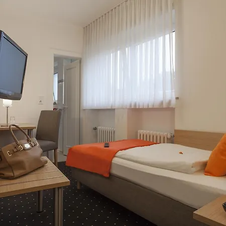 Celina Niederrheinischer Hof 3* Krefeld