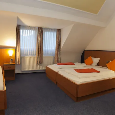 Celina Niederrheinischer Hof Otel Krefeld