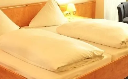 Celina Niederrheinischer Hof 호텔 3*