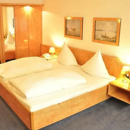 Celina Niederrheinischer Hof Hotel Krefeld