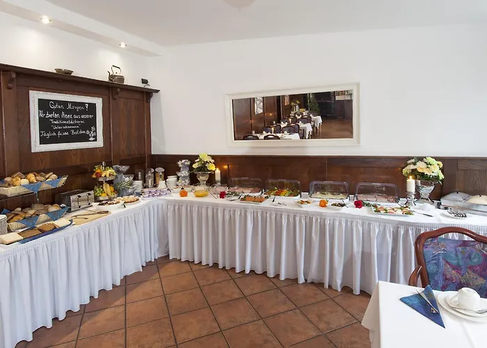 Celina Niederrheinischer Hof 3*