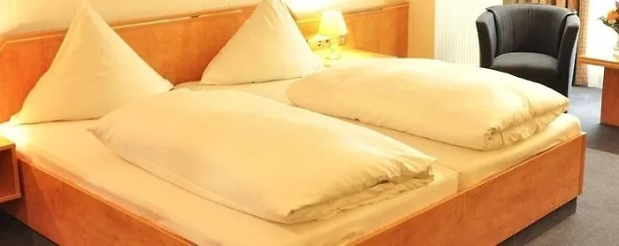 Celina Niederrheinischer Hof Hotel 3*