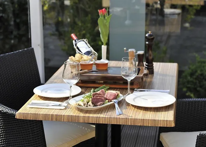 فندق Celina Niederrheinischer Hof 3*