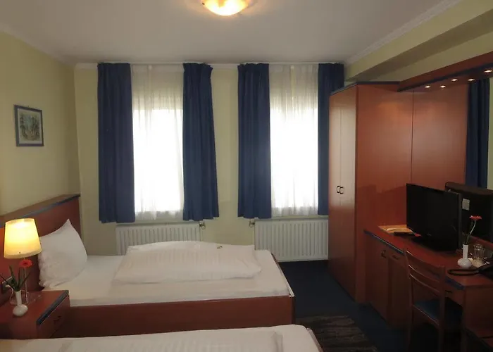 Celina Niederrheinischer Hof 3*